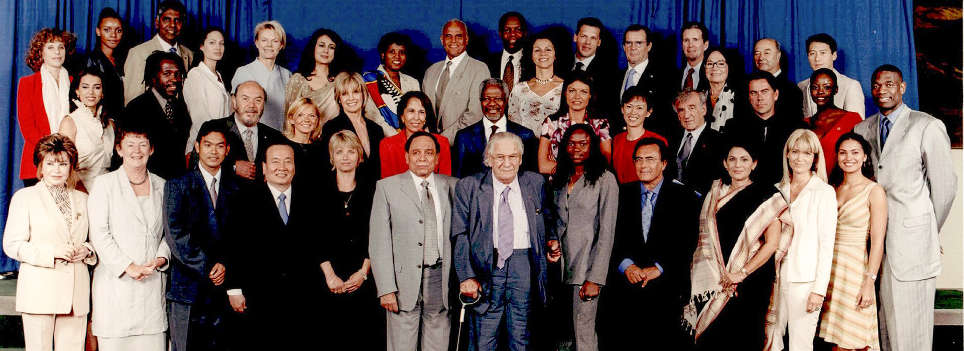 Meeting with United Nations Goodwill Ambassadors and Messengers for Peace - 2002 Photo credit: UN/DP